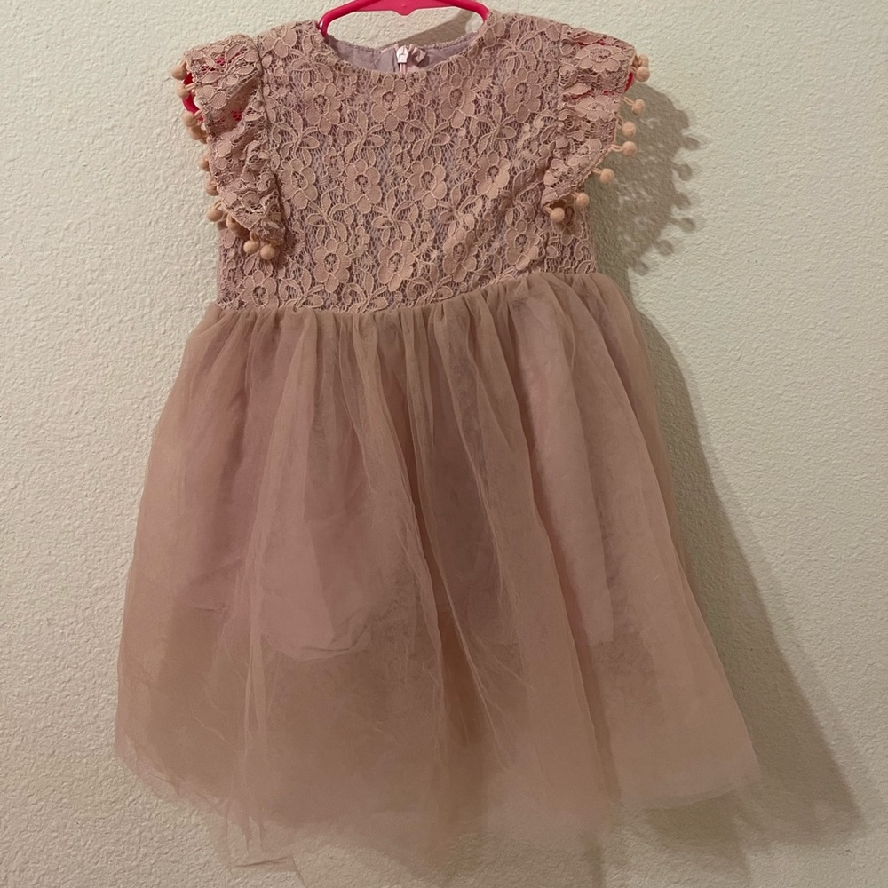 Dusty pink dress size 3t